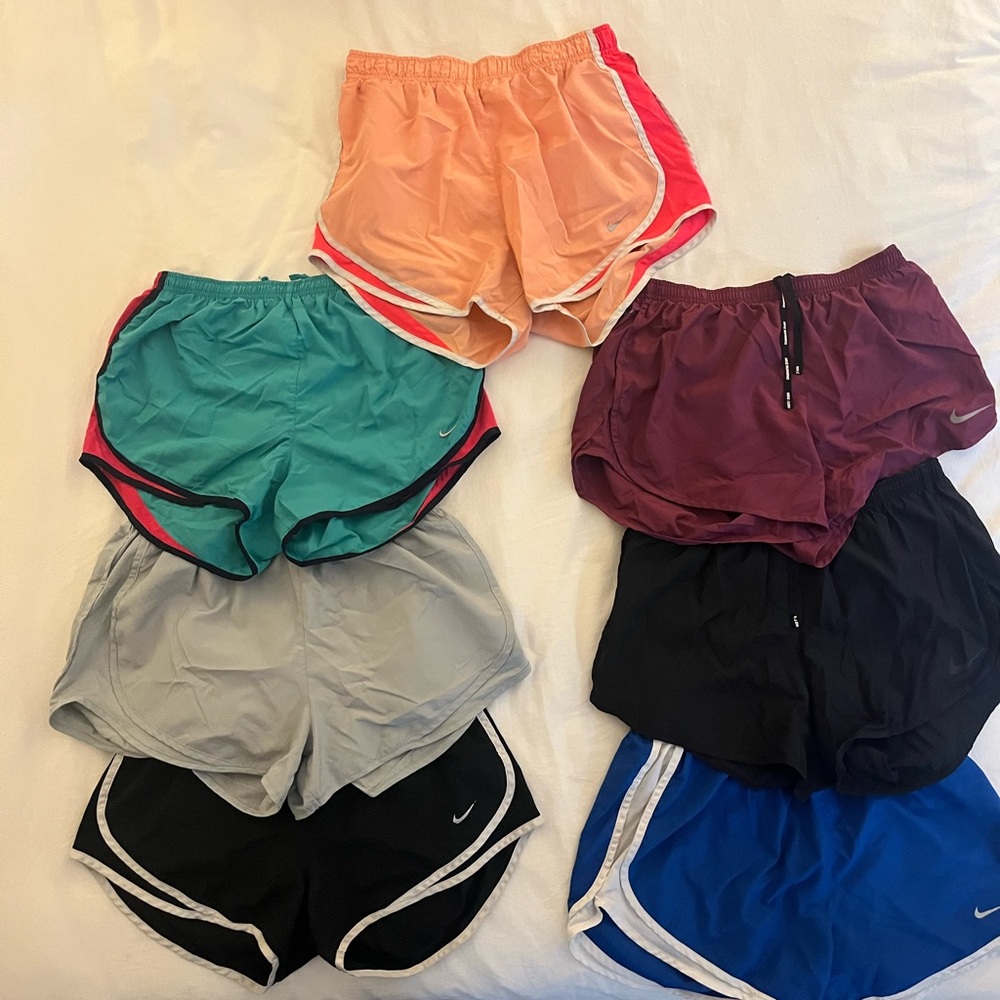 Nike shorts bundle all size Large! Excellent condition
